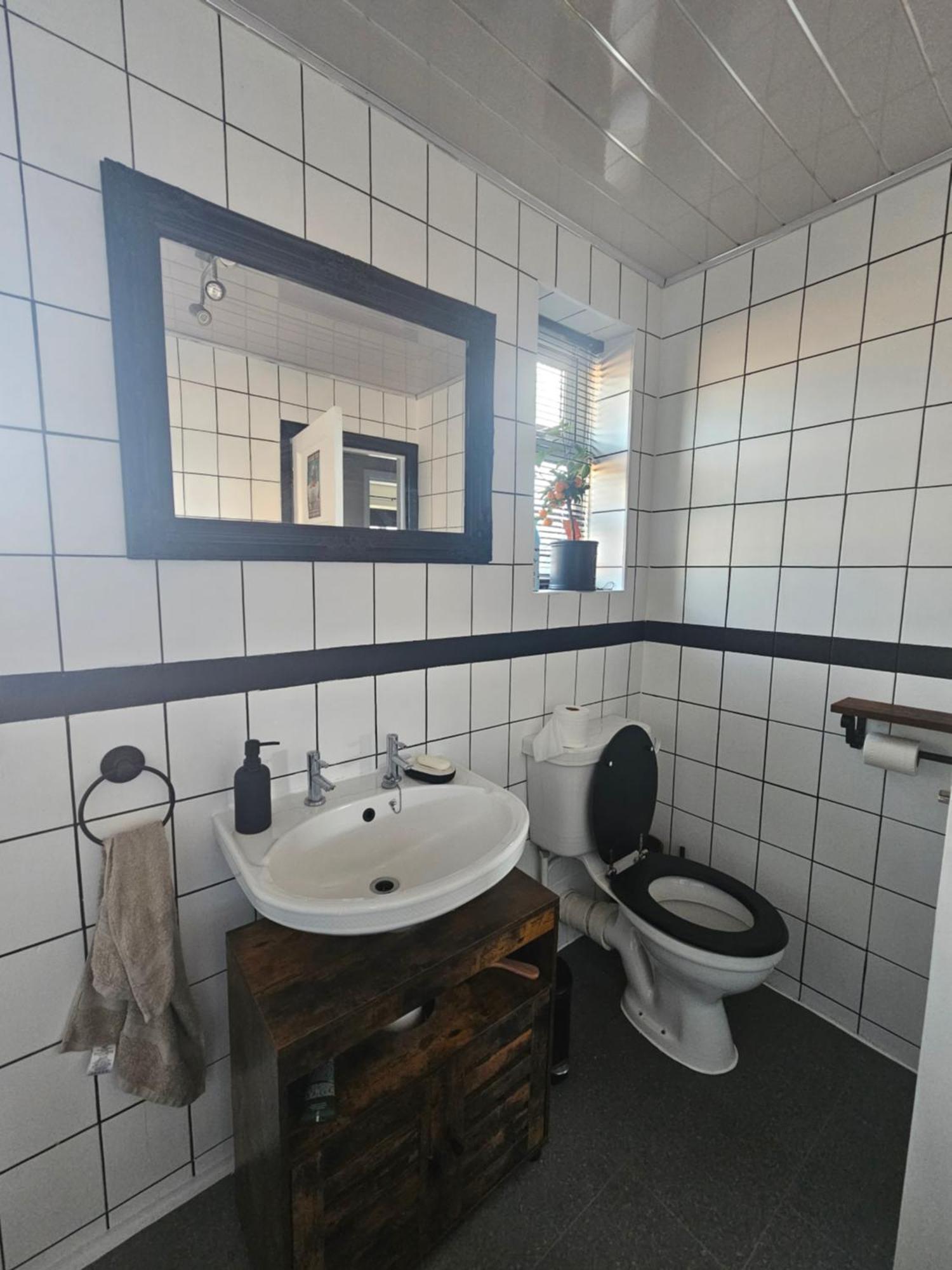 Double Bedroom Located Close To Manchester Airport Wythenshawe Εξωτερικό φωτογραφία